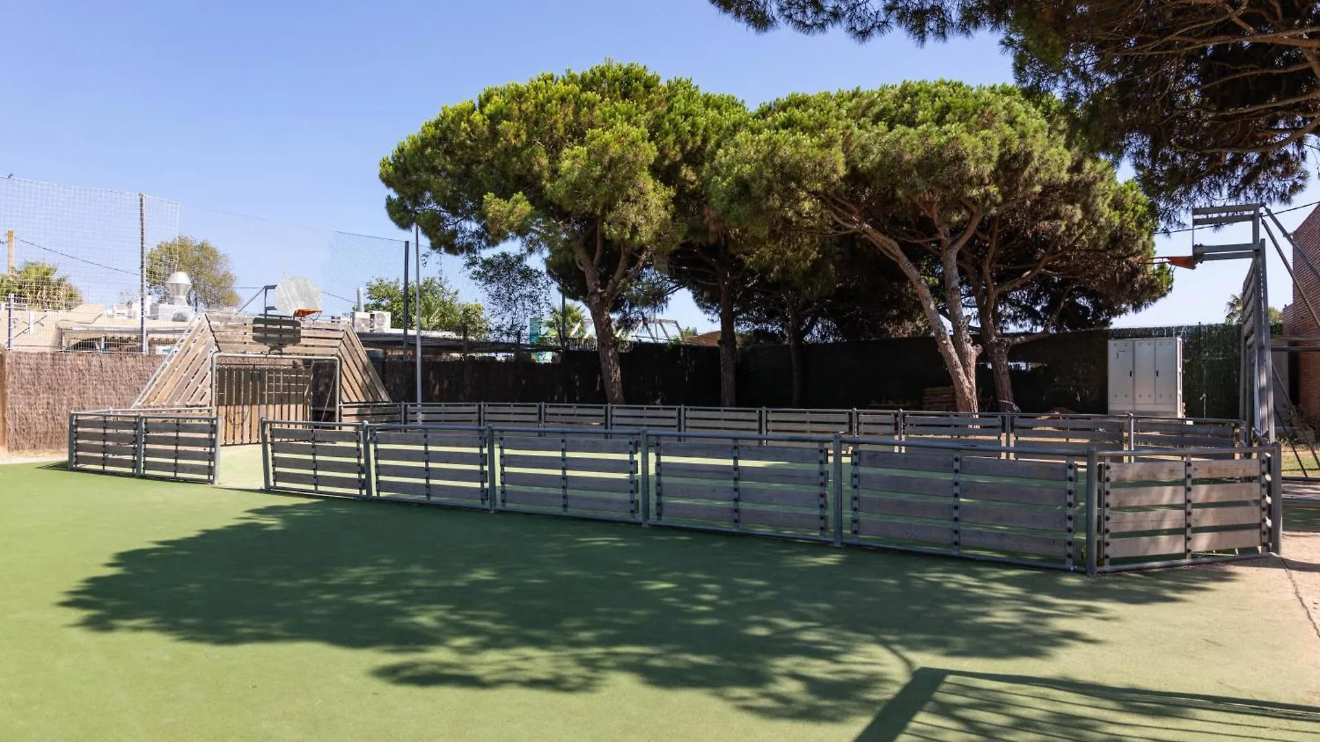 Holacamp Barcelona Gava