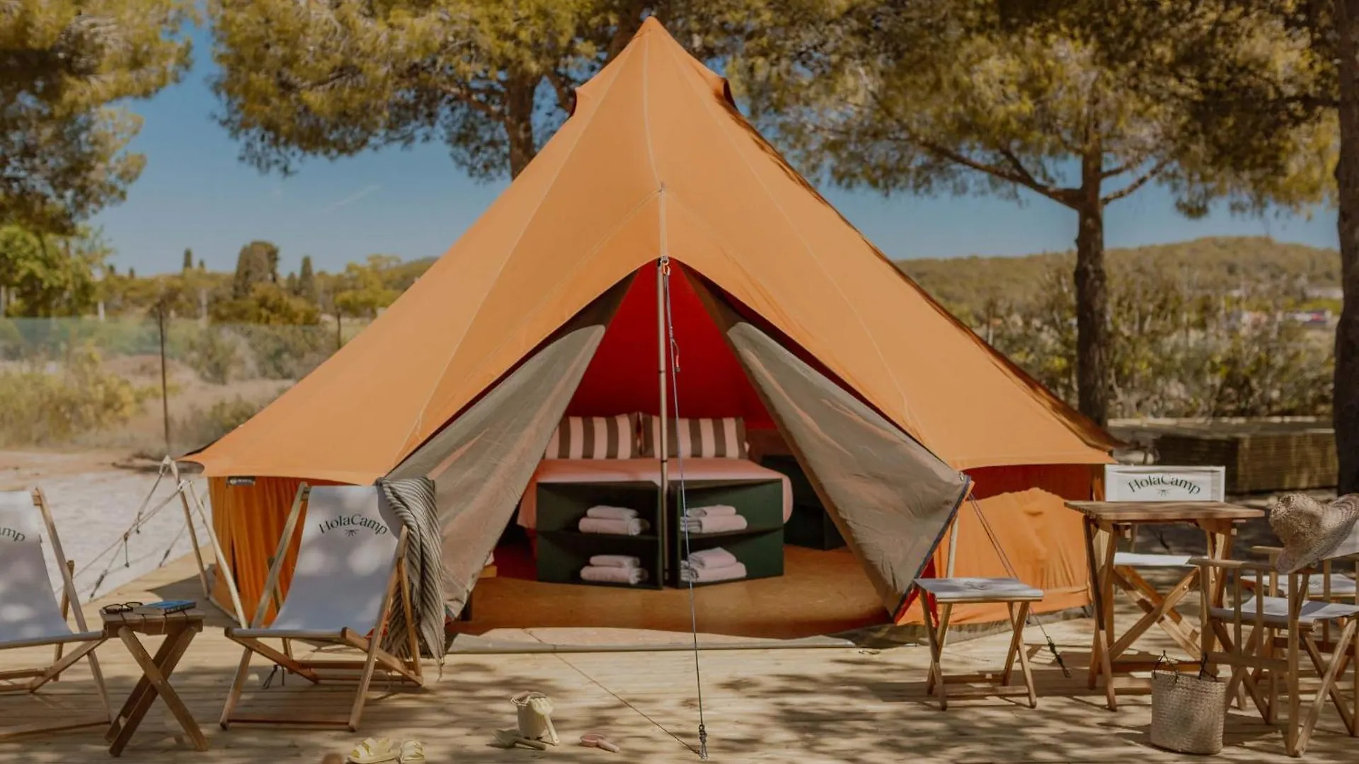 Holacamp Barcelona Gava